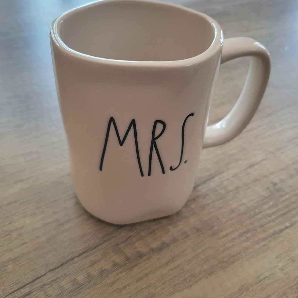Mr. & Mrs. Rae Dunn Mug Set - Picture 6 of 7